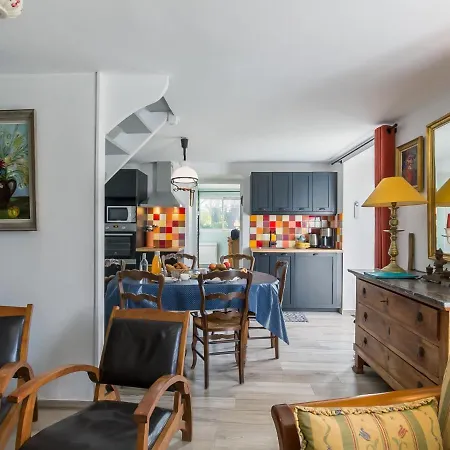 Holiday home Ty Va Zud By Interhome Lampaul-Ploudalmezeau