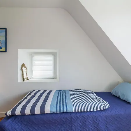 Holiday home Ty Va Zud By Interhome Lampaul-Ploudalmezeau